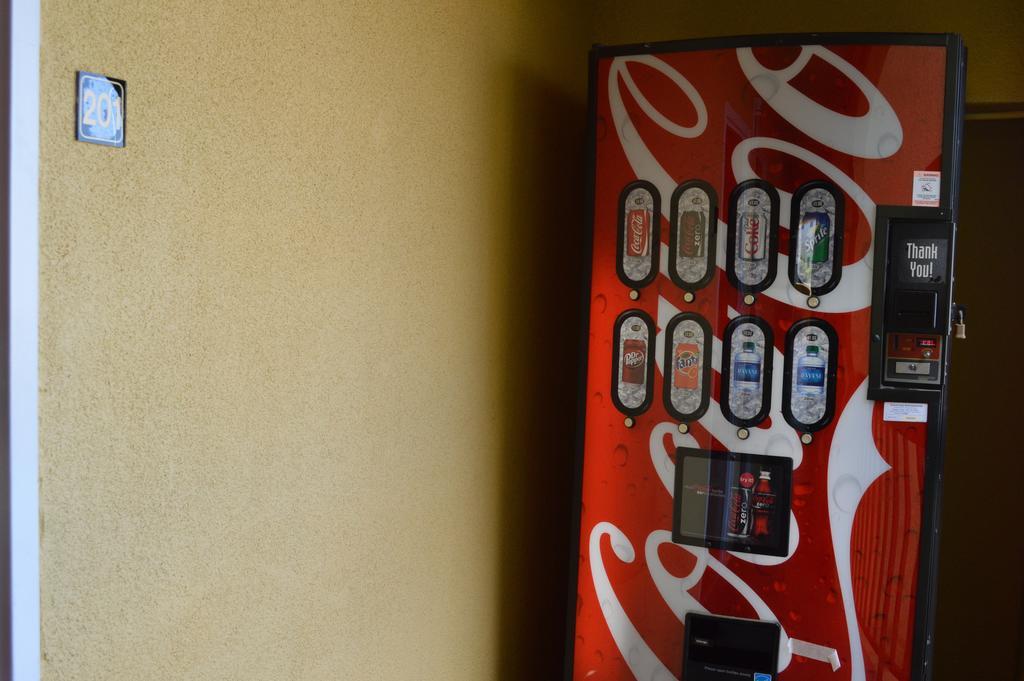 Travelodge By Wyndham Downtown Convention Center