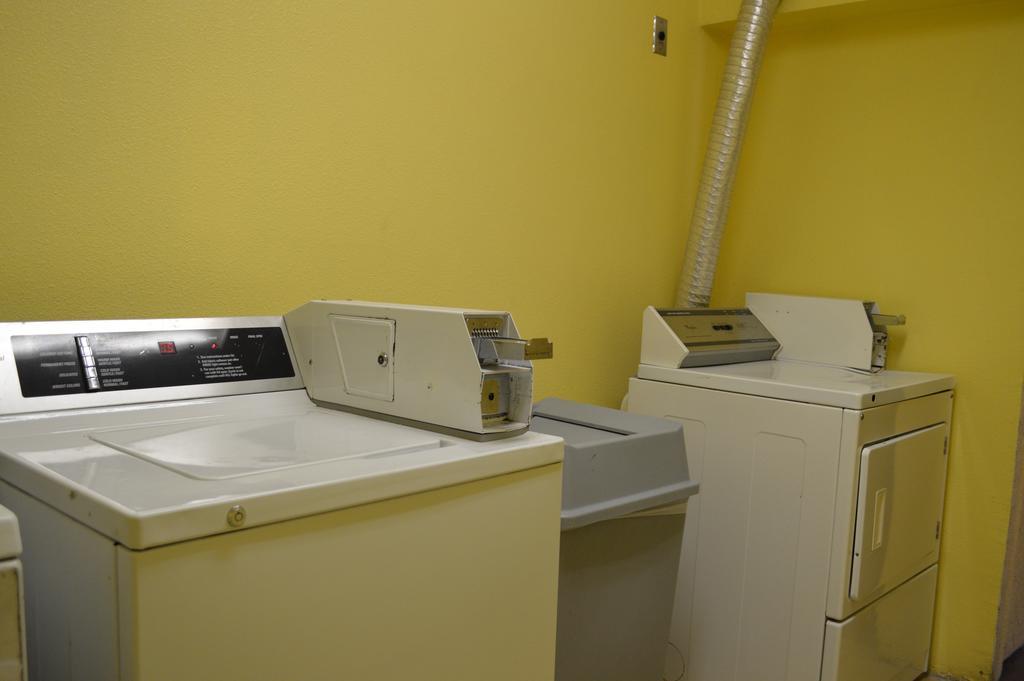 Travelodge By Wyndham Downtown Convention Center Hotel 2*