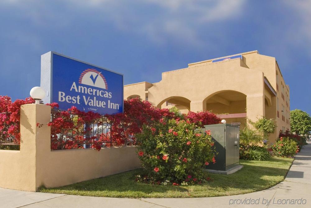 Hotel Travelodge By Wyndham Downtown Convention Center 2*