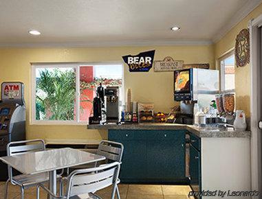 Hotel Travelodge By Wyndham Downtown Convention Center 2*