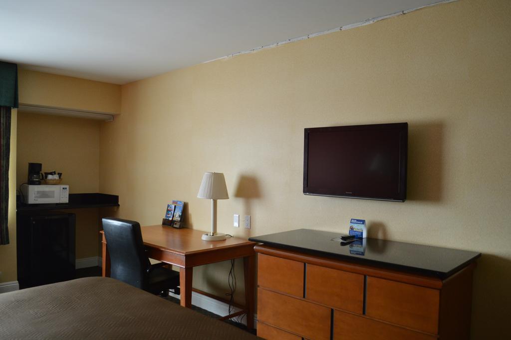 Travelodge By Wyndham Downtown Convention Center Hotel