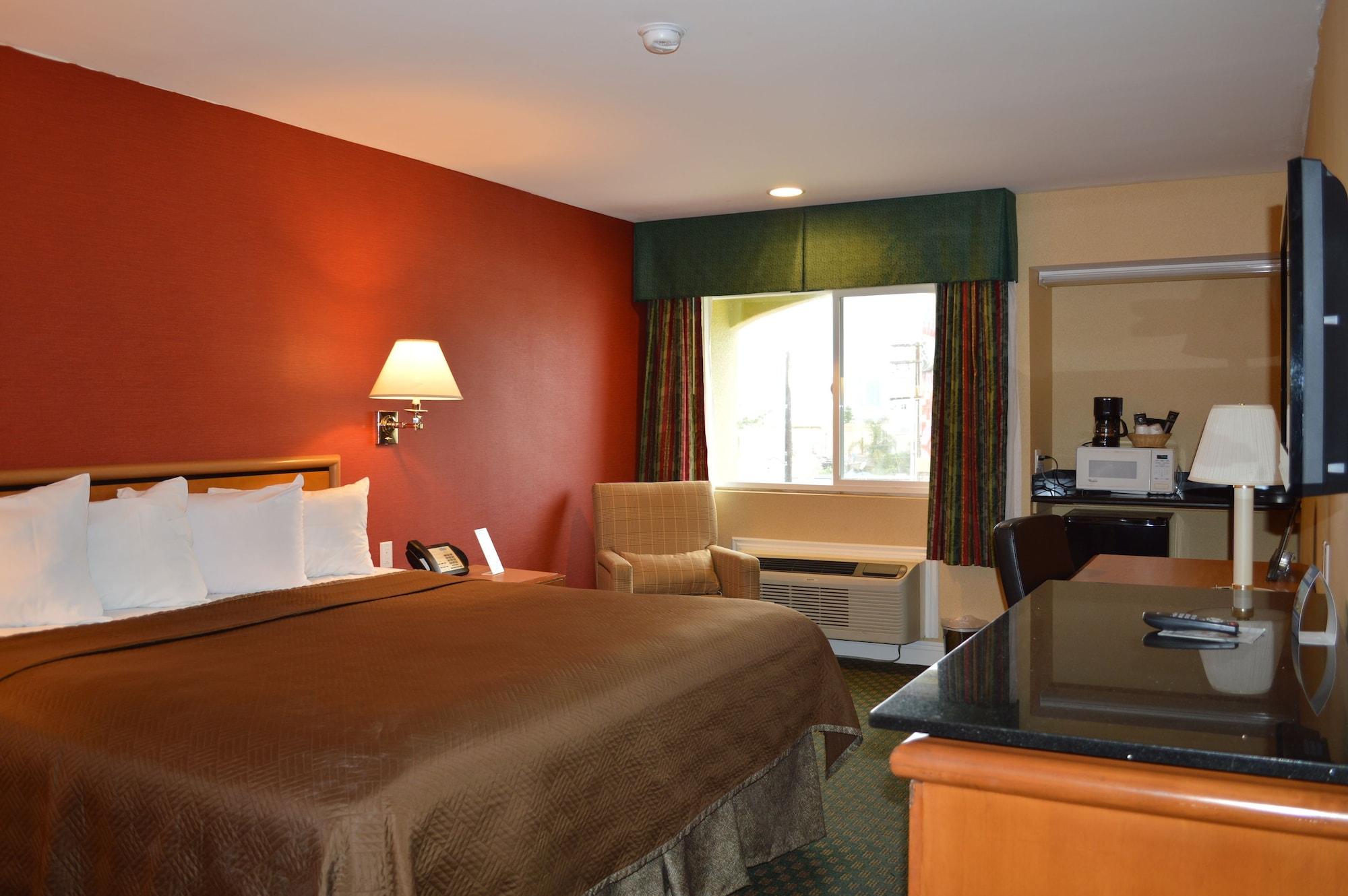 Hotel Travelodge By Wyndham Downtown Convention Center 2*