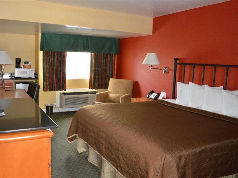 Travelodge By Wyndham Downtown Convention Center Hotel 2*