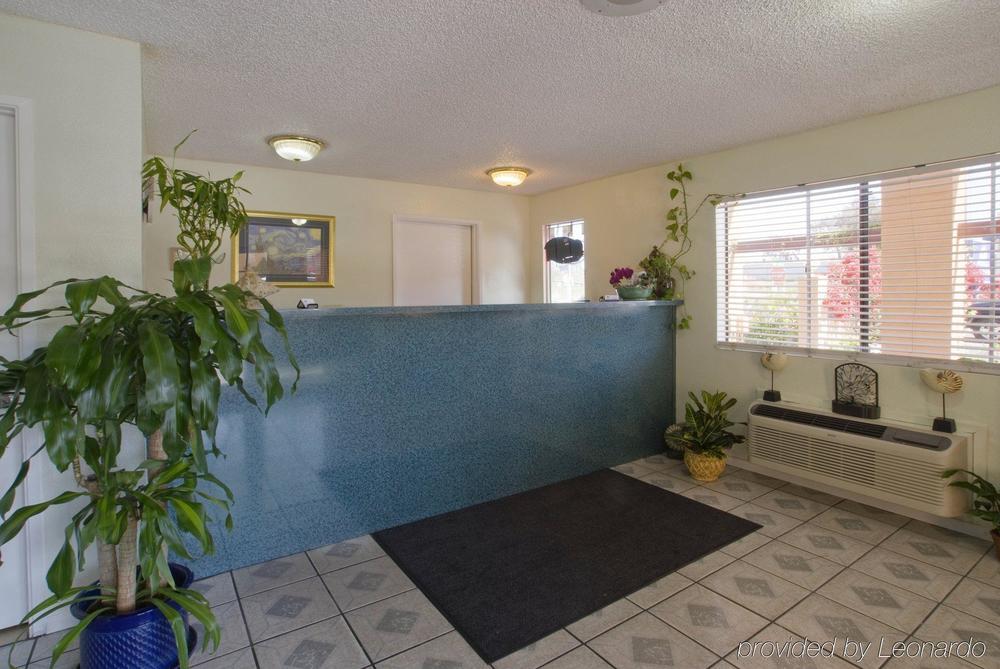 Travelodge By Wyndham Downtown Convention Center 2*
